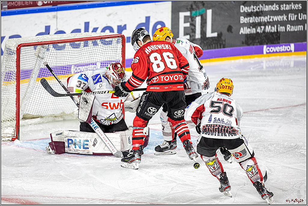 DEL;  Koelner Haie - Fischtown Pinguins Bremerhaven; Koeln, 22.12.2019